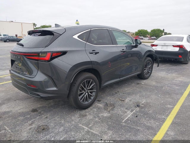 Lexus NX Premium