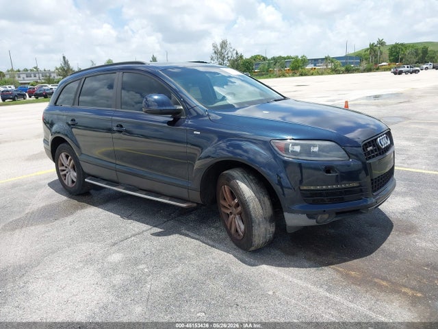 Salvage Audi Q7 Image