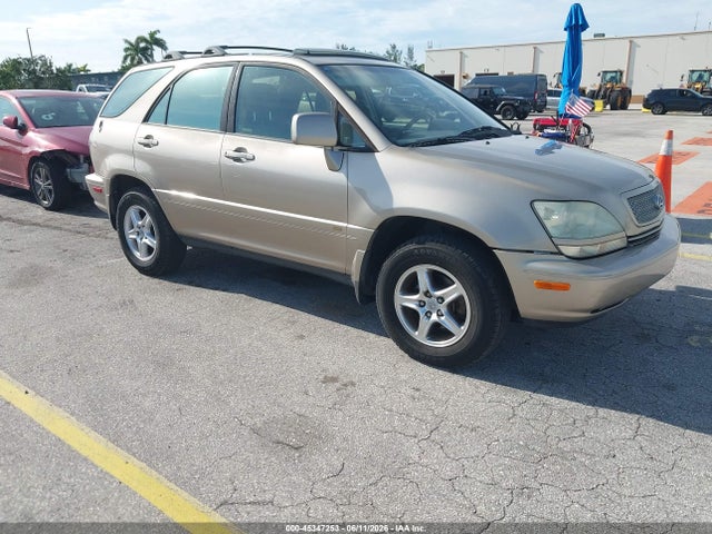 Salvage Lexus RX Image