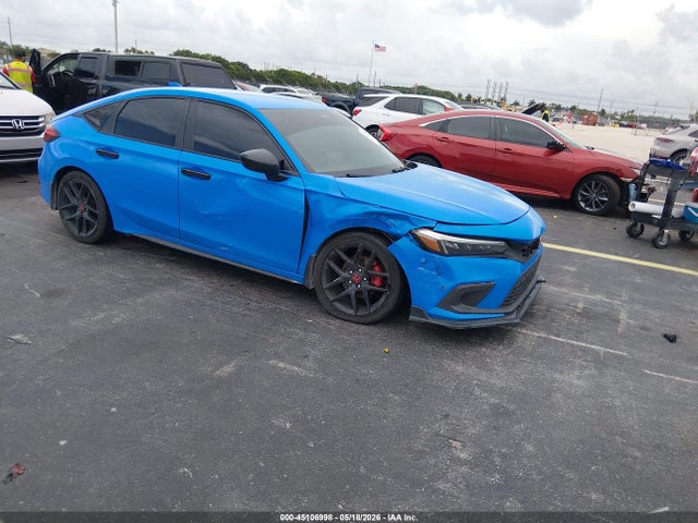 Salvage Honda Civic Image