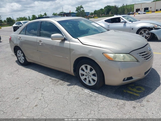 Salvage Toyota Camry Image