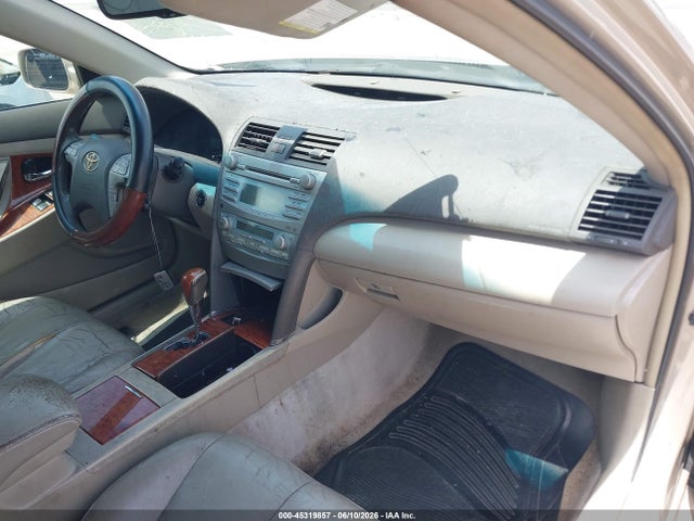 Toyota Camry Xle V6