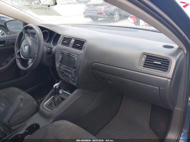Volkswagen Jetta 2.0l S