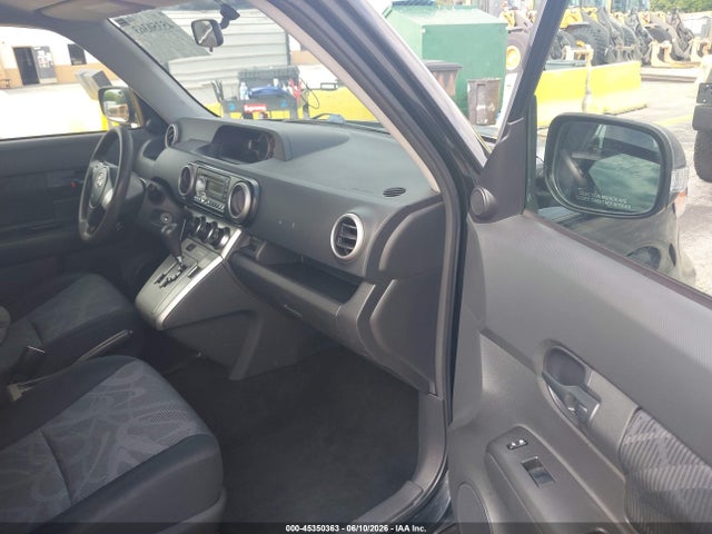 Scion xB