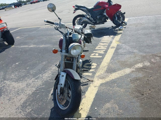 Suzuki Vz800
