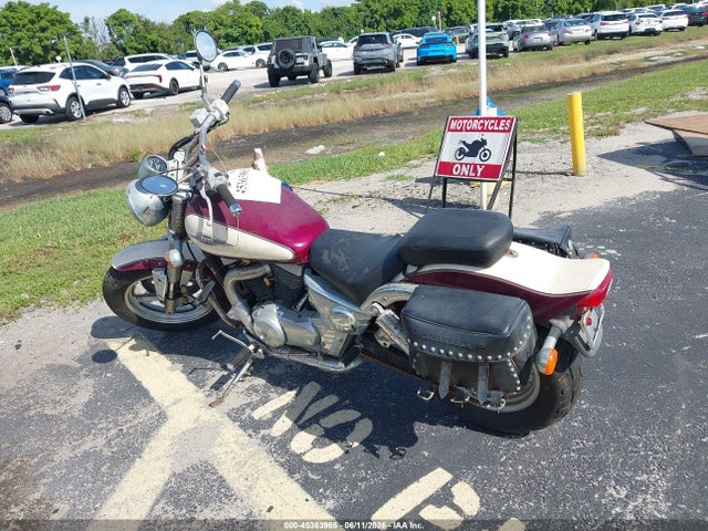 Suzuki Vz800
