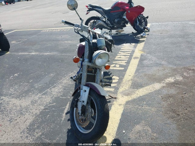 Suzuki Vz800