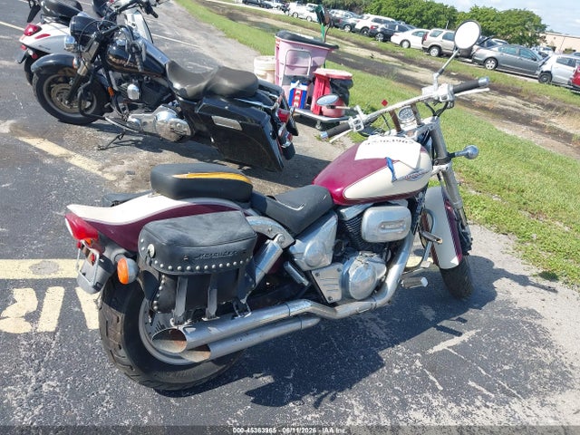 Suzuki Vz800