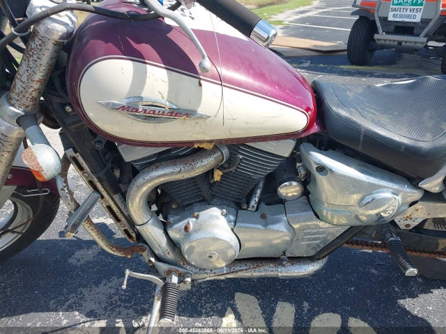 Suzuki Vz800