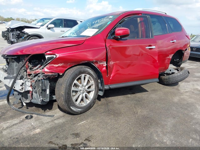 Nissan Pathfinder Sv