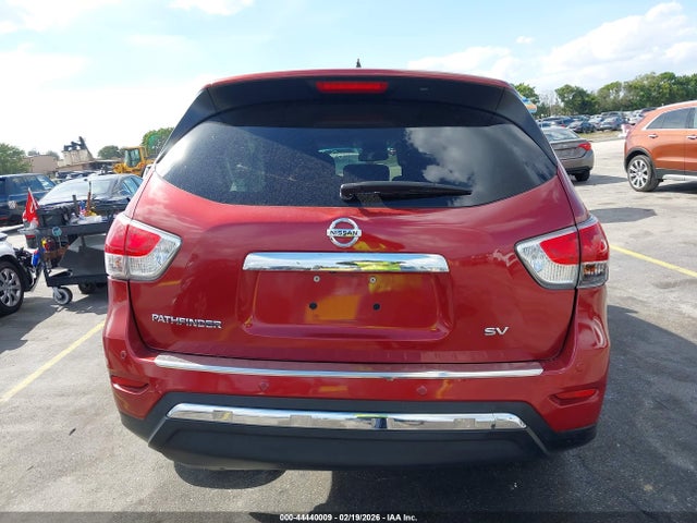 Nissan Pathfinder Sv