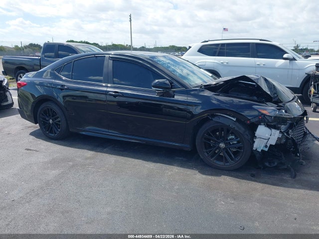 Salvage Toyota Camry Image