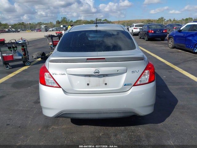Nissan Versa