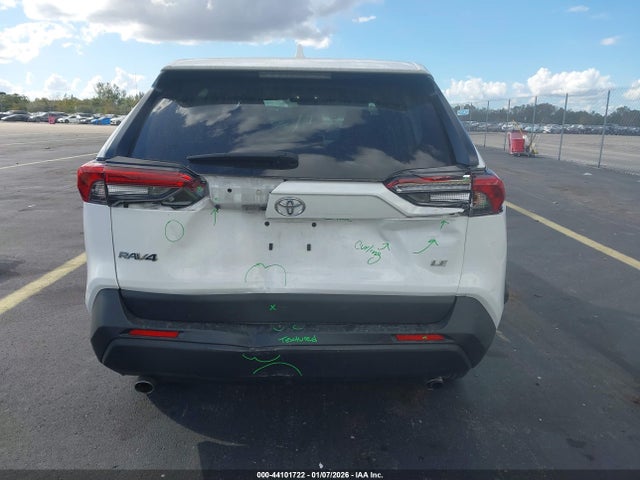 Toyota RAV4 Le