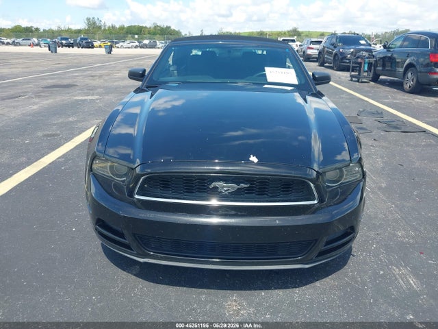 Ford Mustang V6