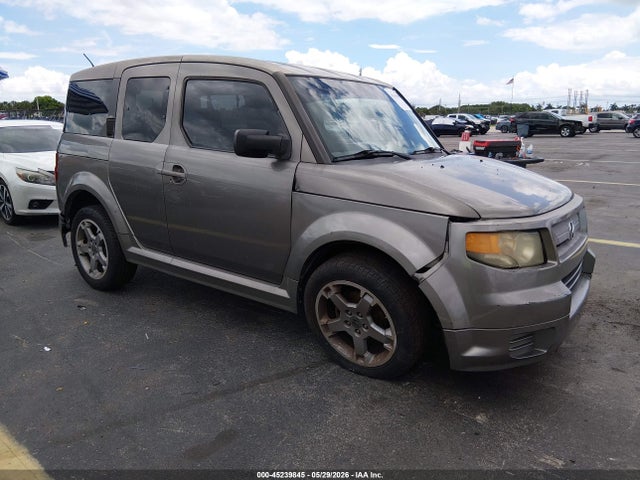 Salvage Honda Element Image