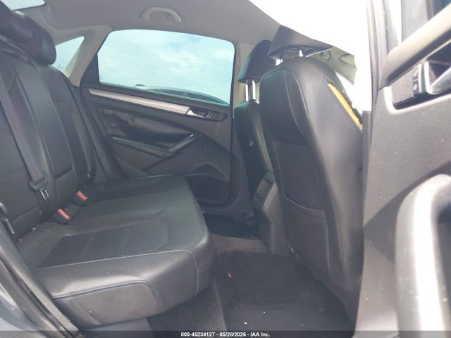 Volkswagen Passat 1.8t Limited Edition
