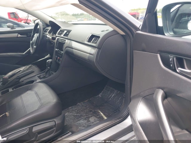 Volkswagen Passat 1.8t Limited Edition