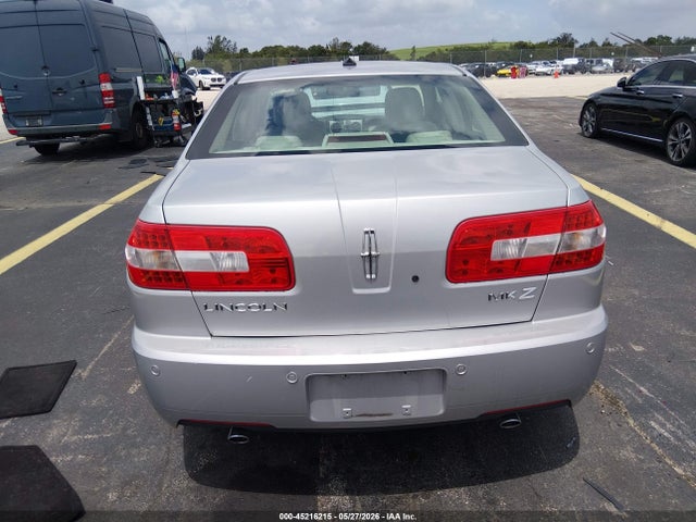 Lincoln MKZ