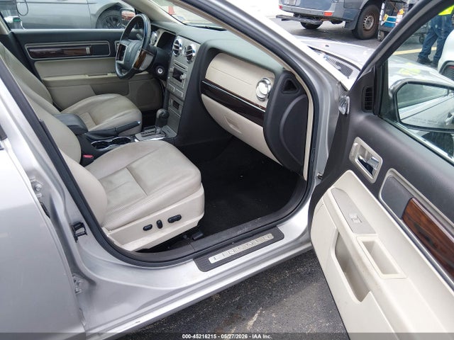 Lincoln MKZ