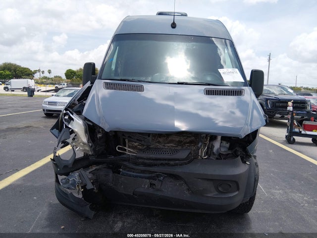 Mercedes-Benz Sprinter 2500 Standard Roof V6