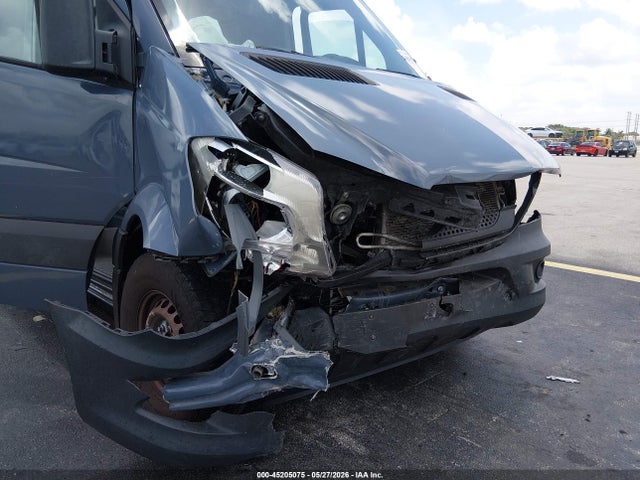Mercedes-Benz Sprinter 2500 Standard Roof V6
