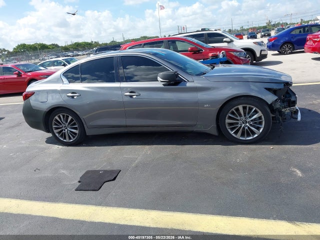 INFINITI Q50 3.0t Luxe