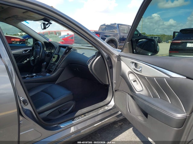 INFINITI Q50 3.0t Luxe