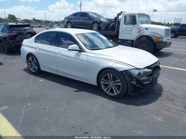 Salvage BMW 3 Series Image