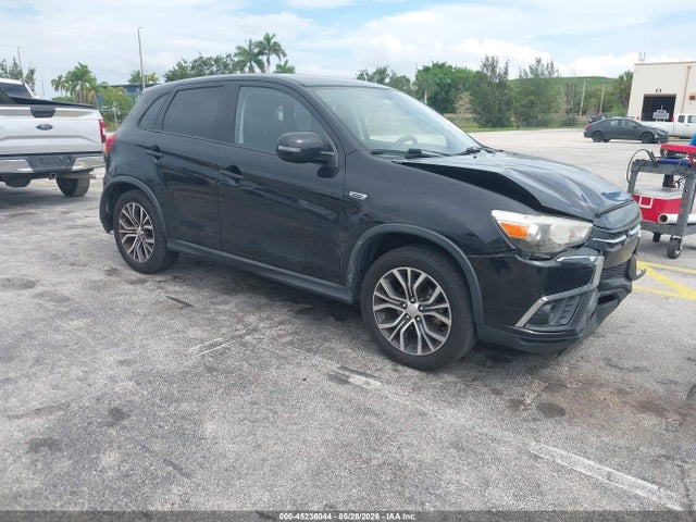 Salvage Mitsubishi Outlander Image