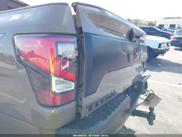 Nissan Titan Pro-4x 4x4