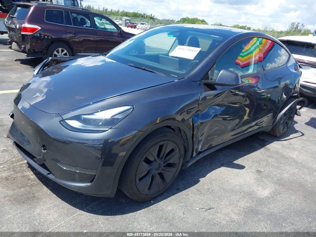Tesla Model Y Long Range Dual Motor Rear-wheel Drive