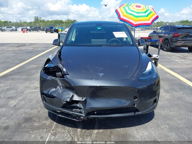 Tesla Model Y Long Range Dual Motor Rear-wheel Drive