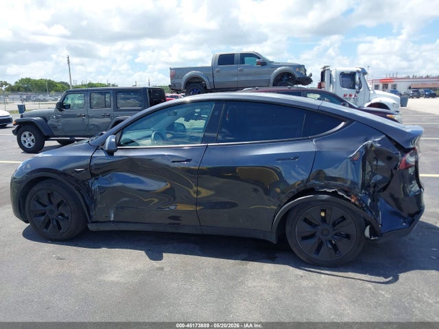 Tesla Model Y Long Range Dual Motor Rear-wheel Drive