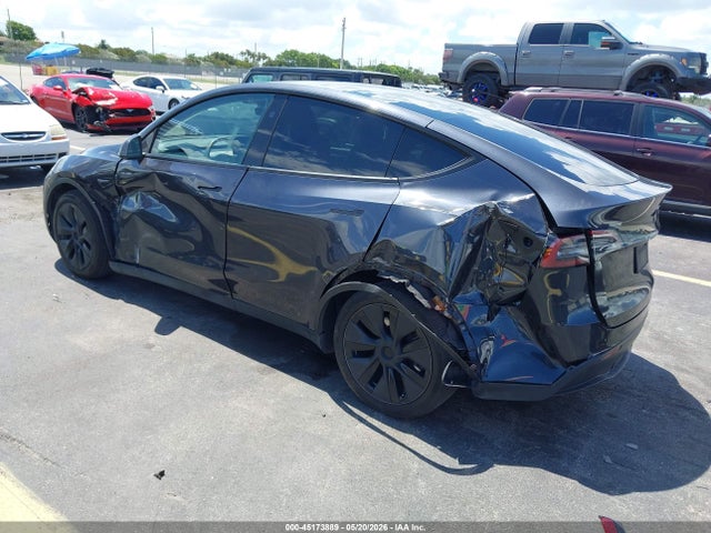 Tesla Model Y Long Range Dual Motor Rear-wheel Drive