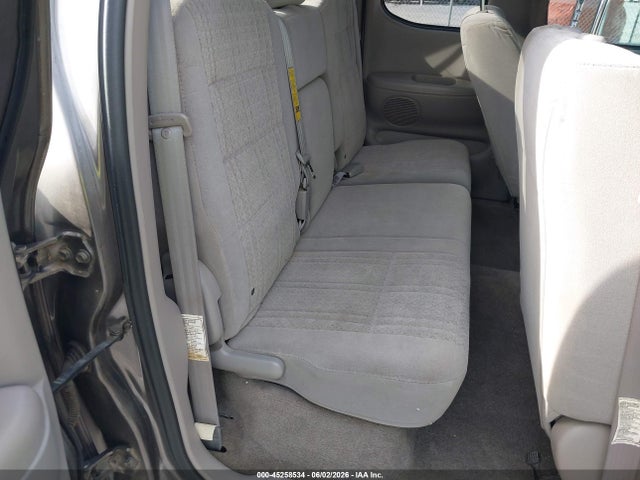 Toyota Tundra Sr5 V8
