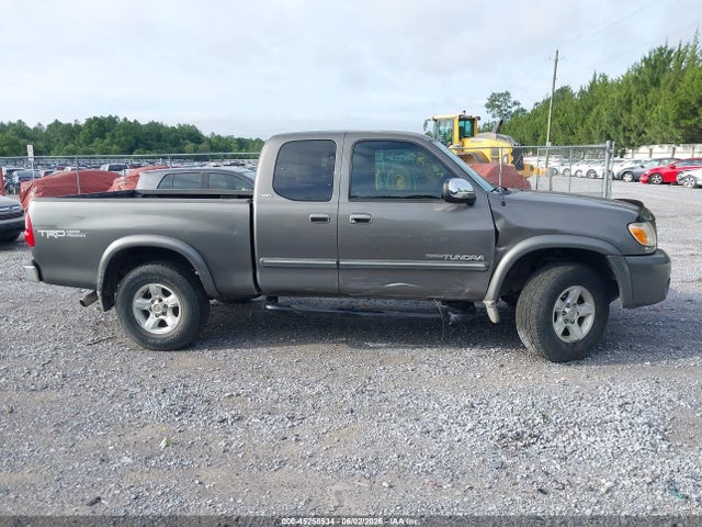 Toyota Tundra Sr5 V8