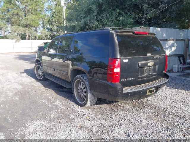 Chevrolet Suburban 1500 Lt