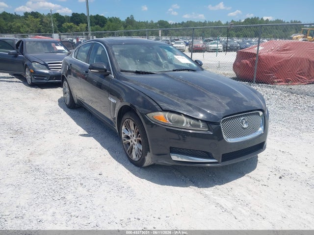 Salvage Jaguar XF Image