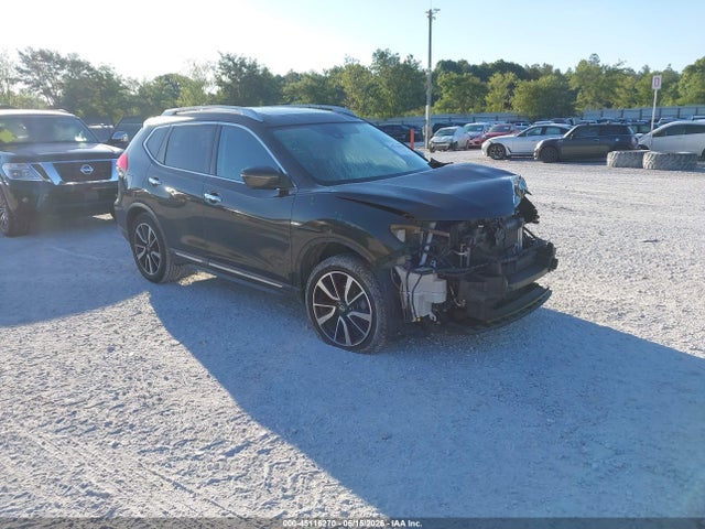 Salvage Nissan Rogue Image