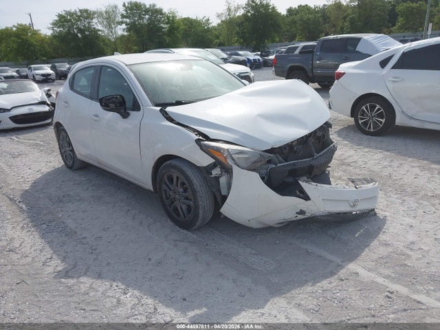 Salvage Toyota Yaris Image
