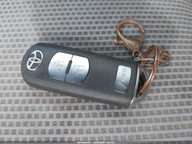 Toyota Yaris Le