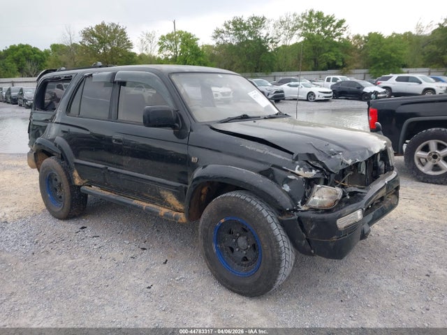 Salvage Toyota Hilux Ssrs Limited Image
