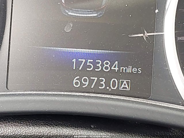 INFINITI Q50 Premium