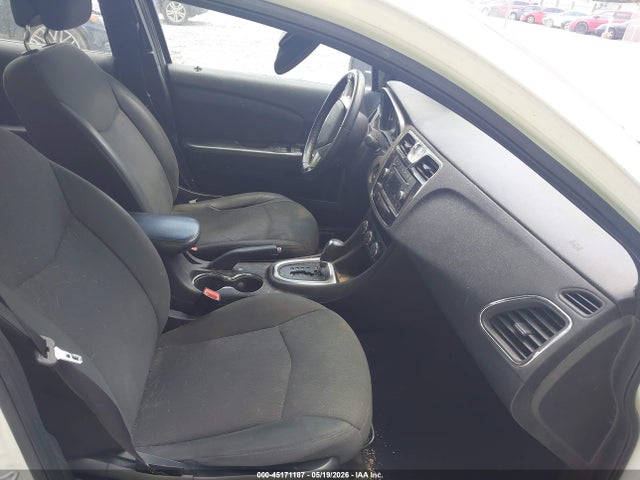Chrysler 200 Touring