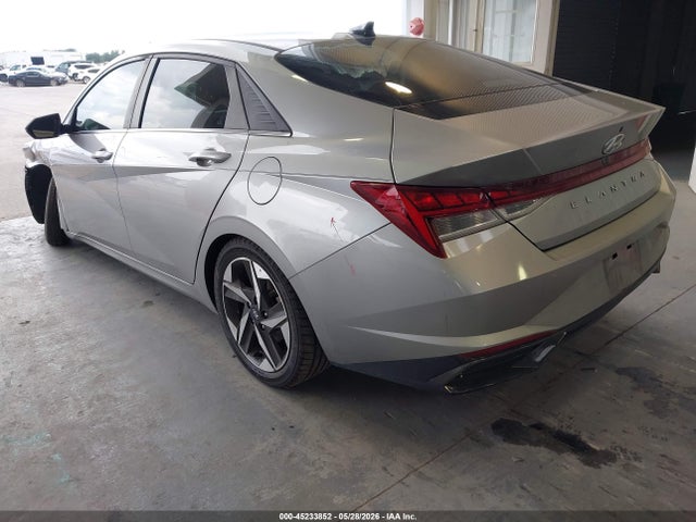 Hyundai ELANTRA Sel