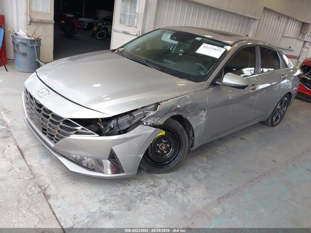 Hyundai ELANTRA Sel