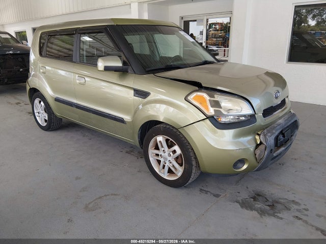 Salvage Kia Soul Image