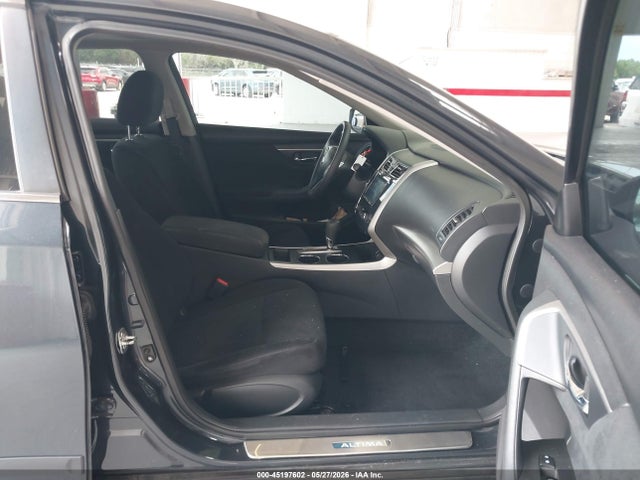 Nissan Altima 2.5 Sv