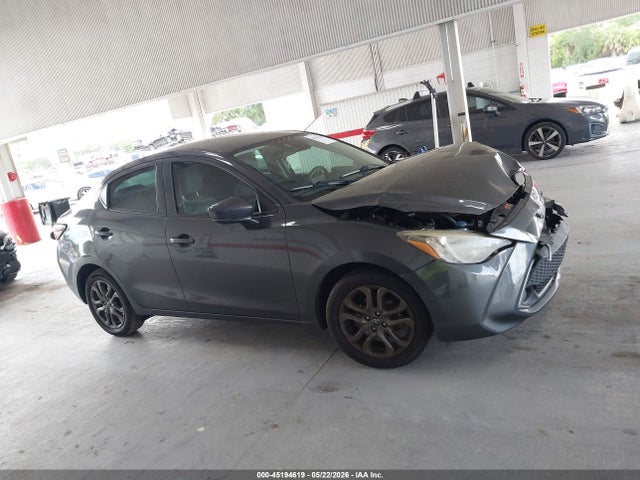 Toyota Yaris Le